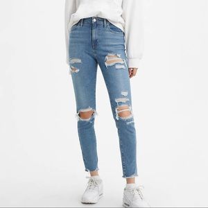 Levi’s 721 High Rise Distressed Ankle Skinny Jeans, size 30 x 30